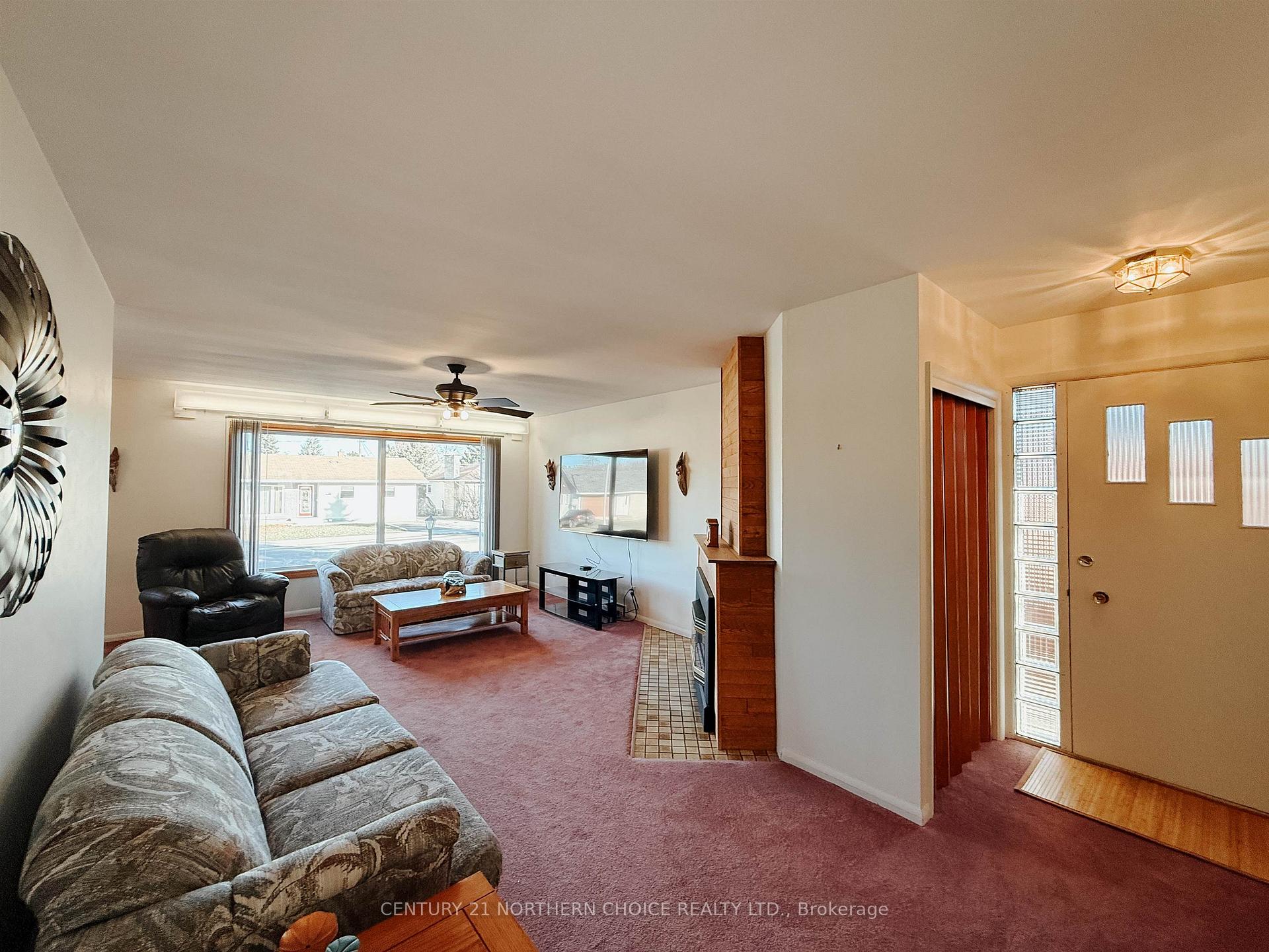 Photo 17 of 1271 Valley Drive, Kenora, Pinecrest — HOMEH