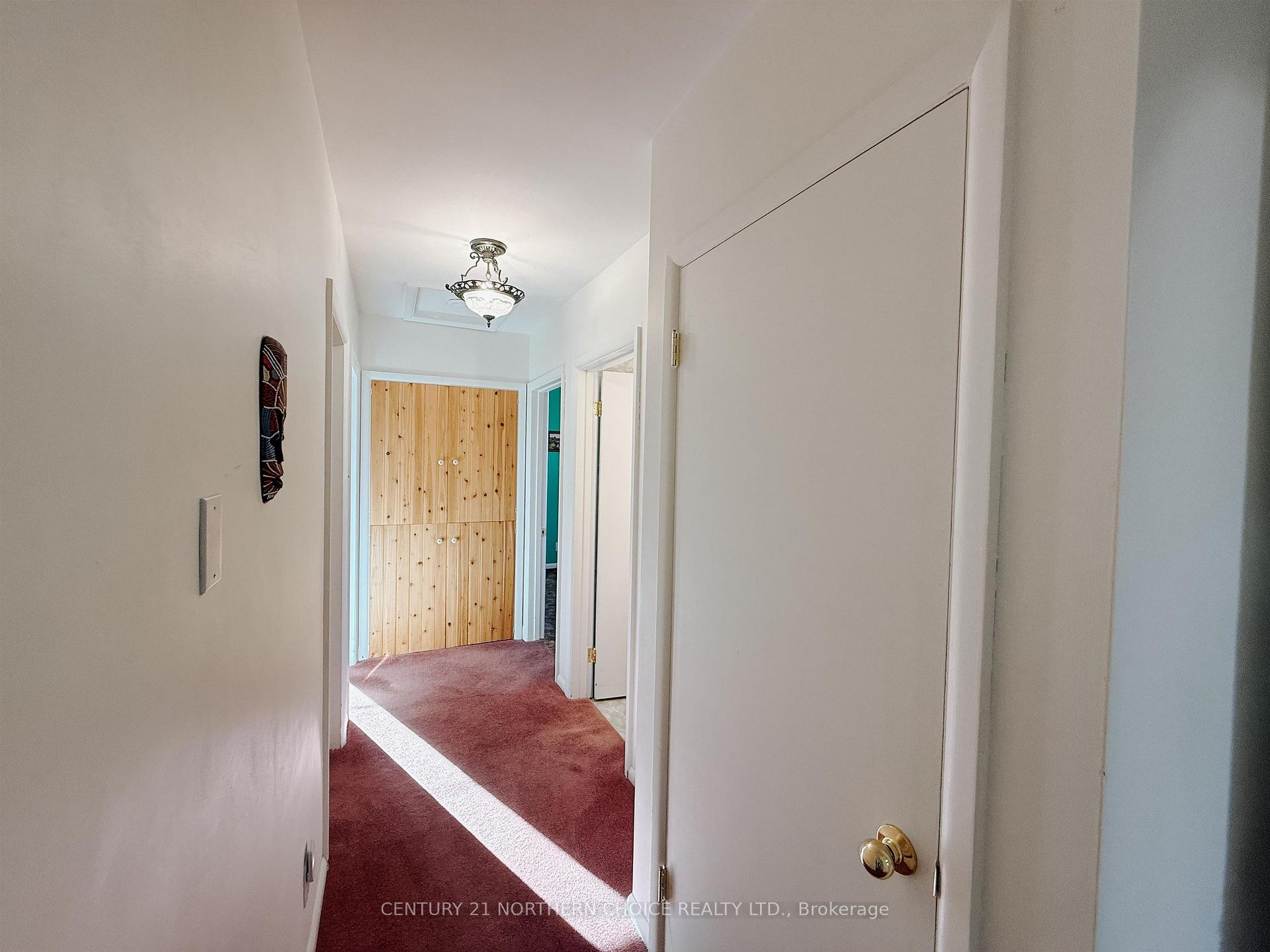 Photo 18 of 1271 Valley Drive, Kenora, Pinecrest — HOMEH