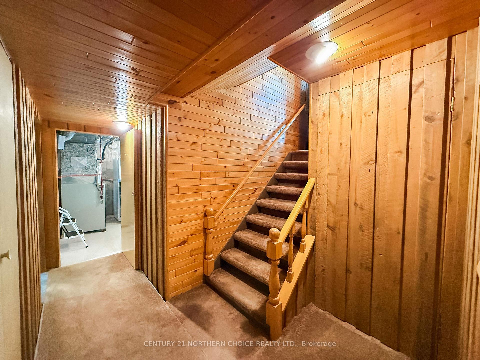 Photo 27 of 1271 Valley Drive, Kenora, Pinecrest — HOMEH