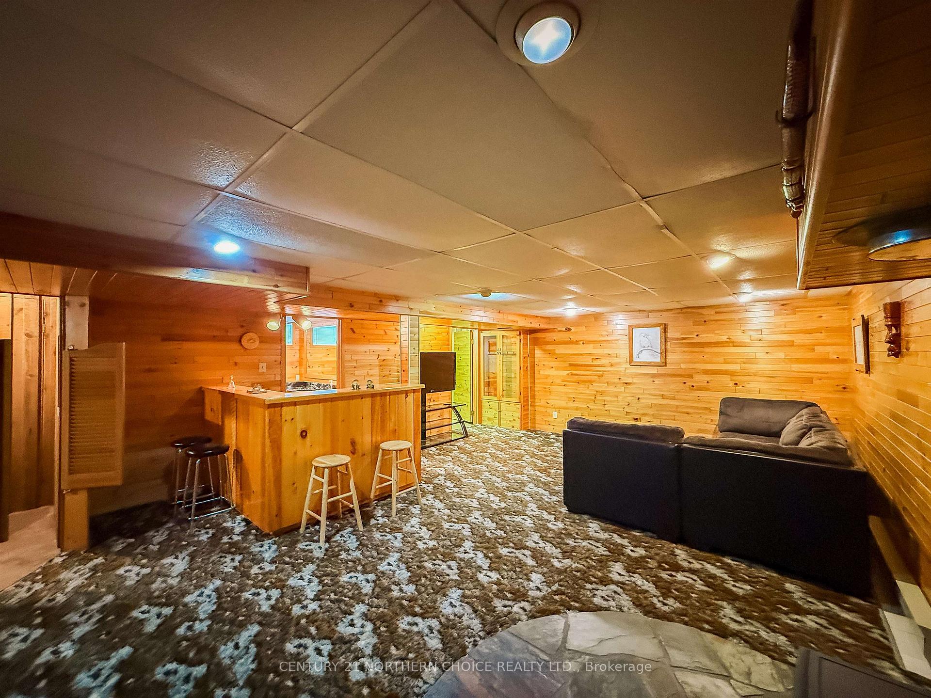 Photo 29 of 1271 Valley Drive, Kenora, Pinecrest — HOMEH