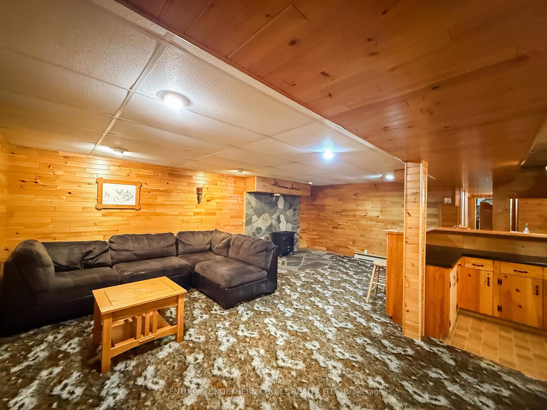 Photo 37 of 1271 Valley Drive, Kenora, Pinecrest — HOMEH