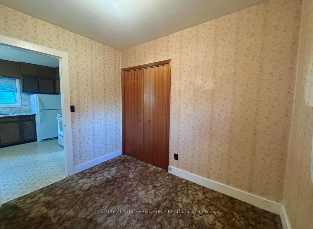 Photo 11 of 826 Smith Avenue, Fort Frances — HOMEH