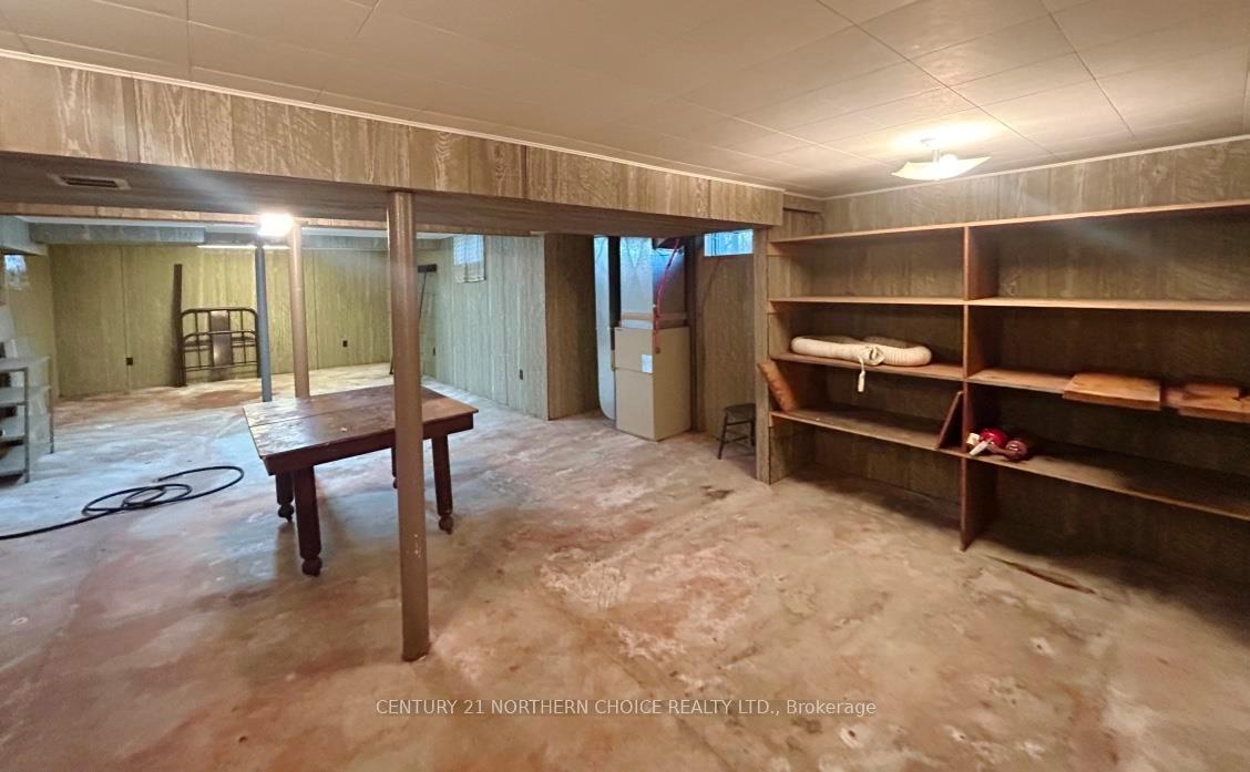 Photo 14 of 826 Smith Avenue, Fort Frances — HOMEH