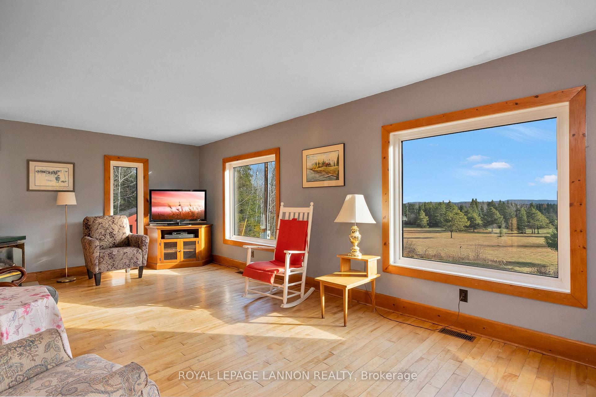 Photo 11 of 200 Old Mill Road, Thunder Bay Remote Area, Lybster — HOMEH