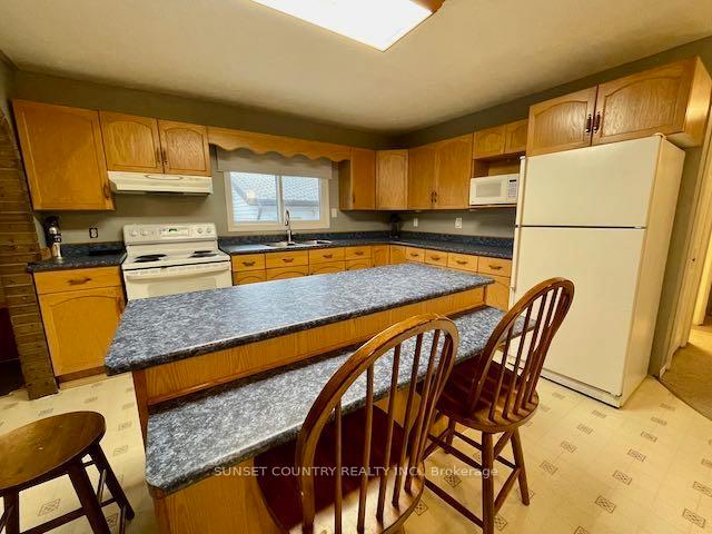 Photo 2 of 63 Davis Street, Dryden, Riverview — HOMEH
