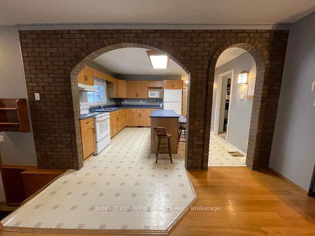 Photo 4 of 63 Davis Street, Dryden, Riverview — HOMEH