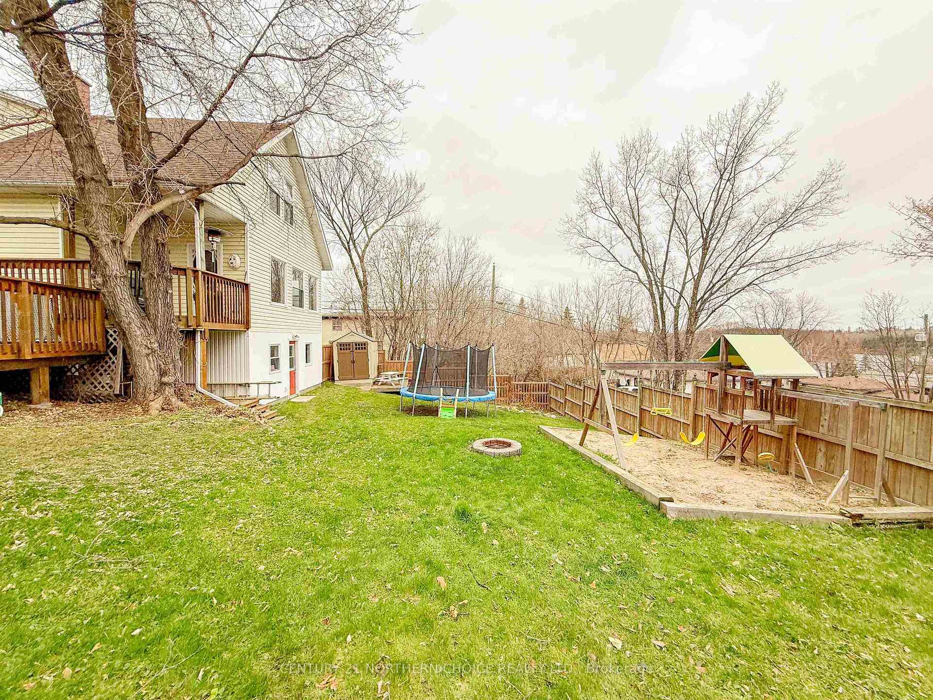 Photo 2 of 403 May Avenue, Kenora, Keewatin — HOMEH