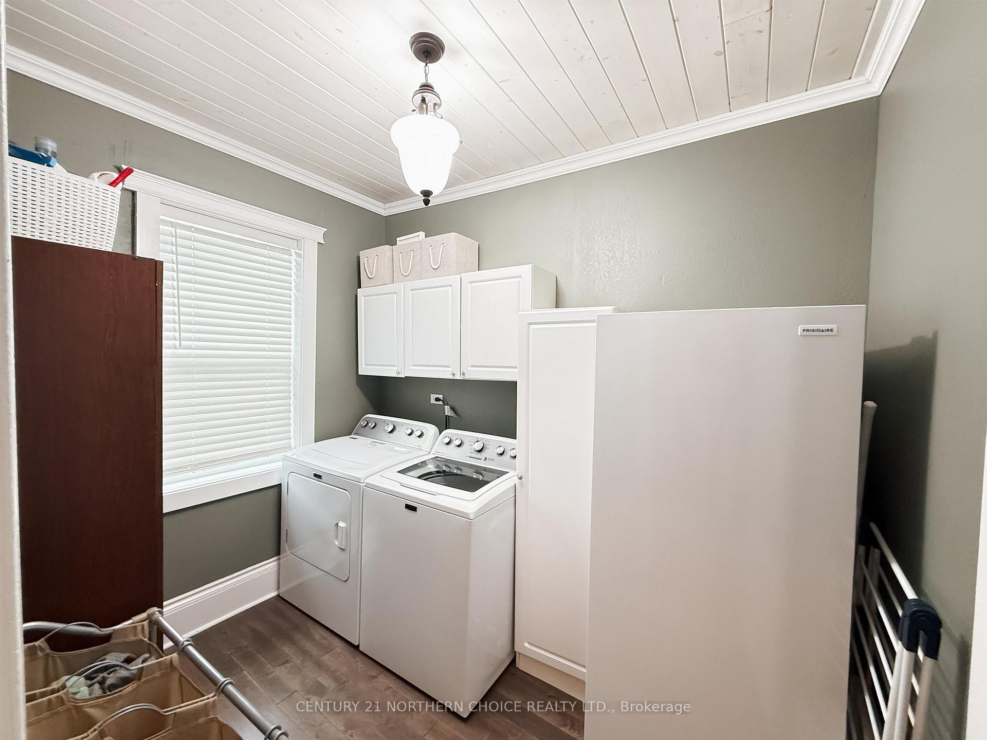 Photo 16 of 403 May Avenue, Kenora, Keewatin — HOMEH