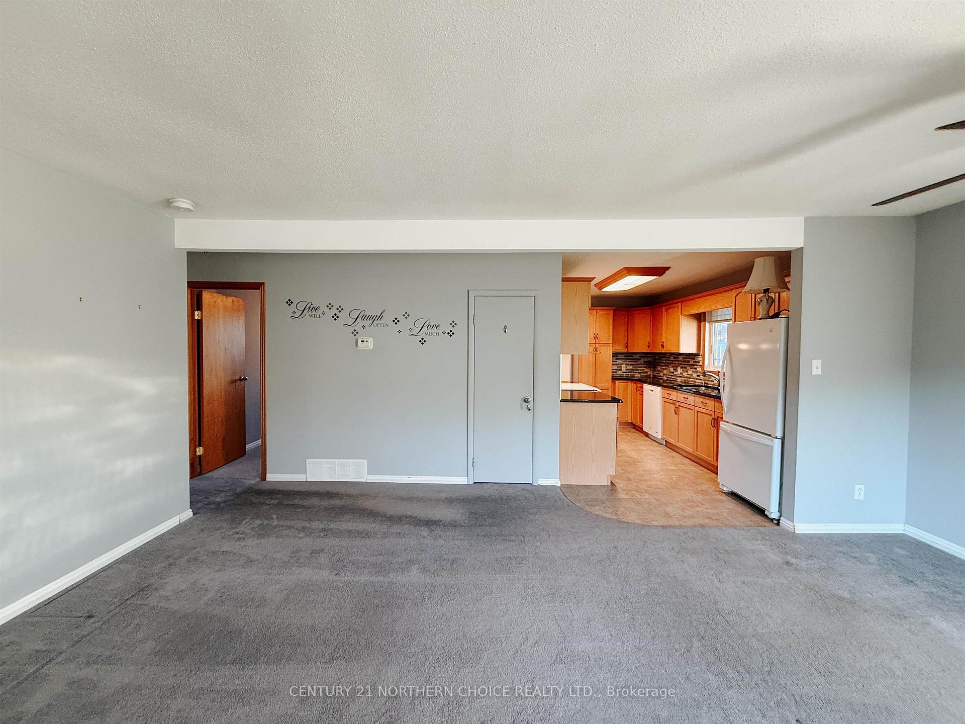 Photo 10 of 78 Drewry Drive, Kenora, Pinecrest — HOMEH
