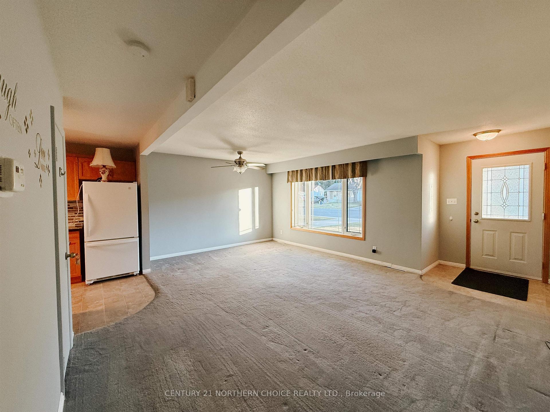 Photo 12 of 78 Drewry Drive, Kenora, Pinecrest — HOMEH