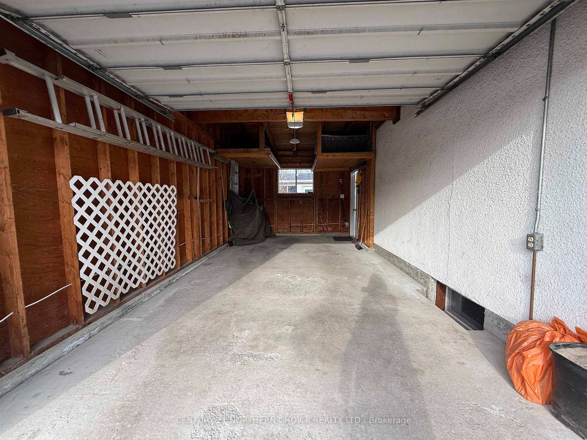 Photo 37 of 78 Drewry Drive, Kenora, Pinecrest — HOMEH