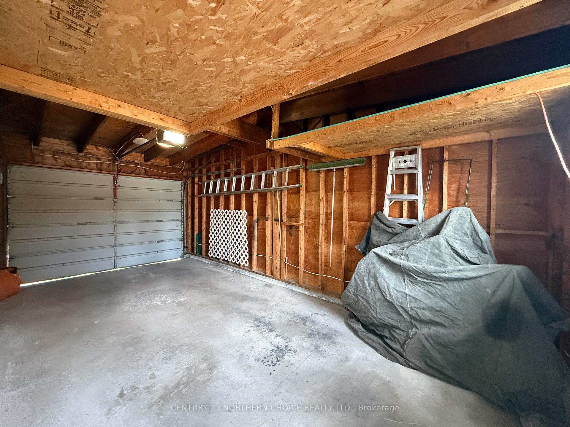 Photo 38 of 78 Drewry Drive, Kenora, Pinecrest — HOMEH