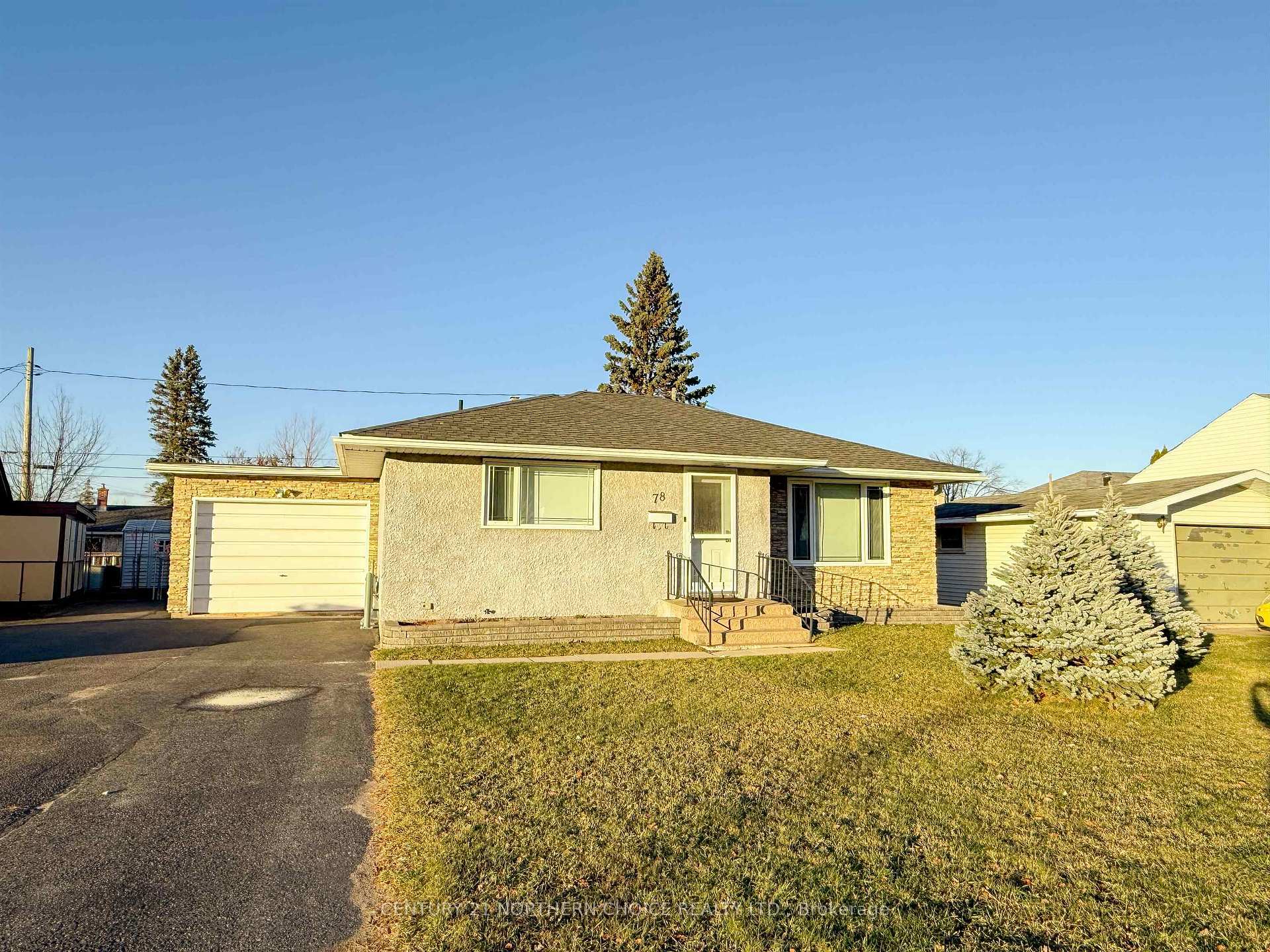 Photo 39 of 78 Drewry Drive, Kenora, Pinecrest — HOMEH