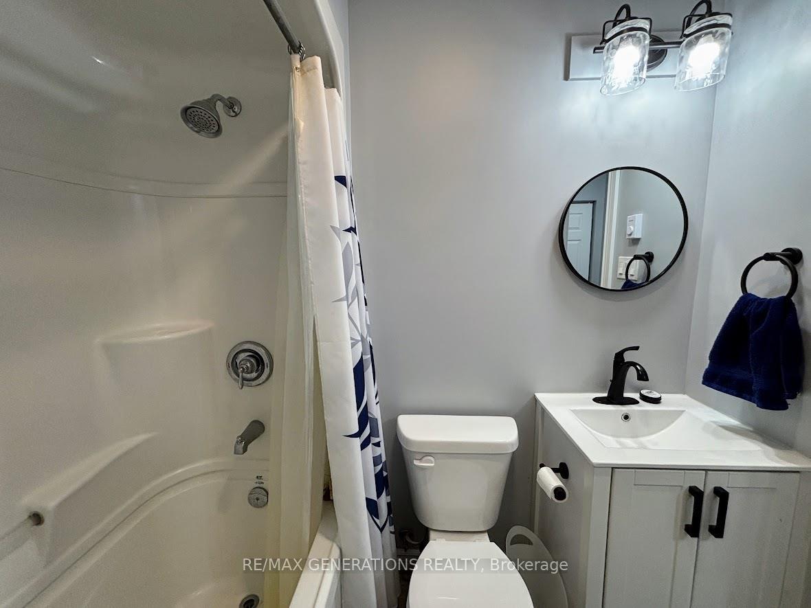 Photo 14 of 3 Howe Street, Marathon — HOMEH