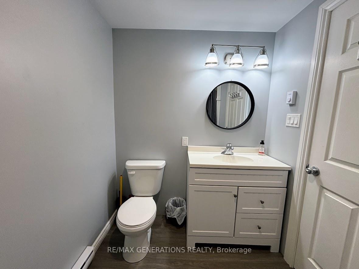 Photo 23 of 3 Howe Street, Marathon — HOMEH