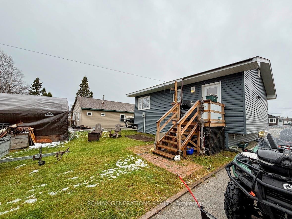 Photo 29 of 3 Howe Street, Marathon — HOMEH