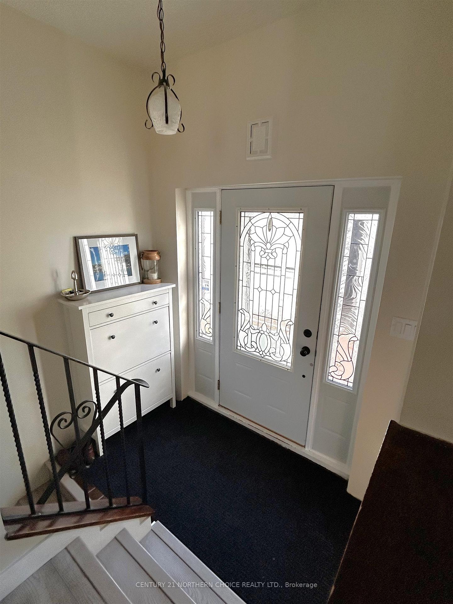 Photo 14 of 502 Flinders Avenue, Fort Frances — HOMEH
