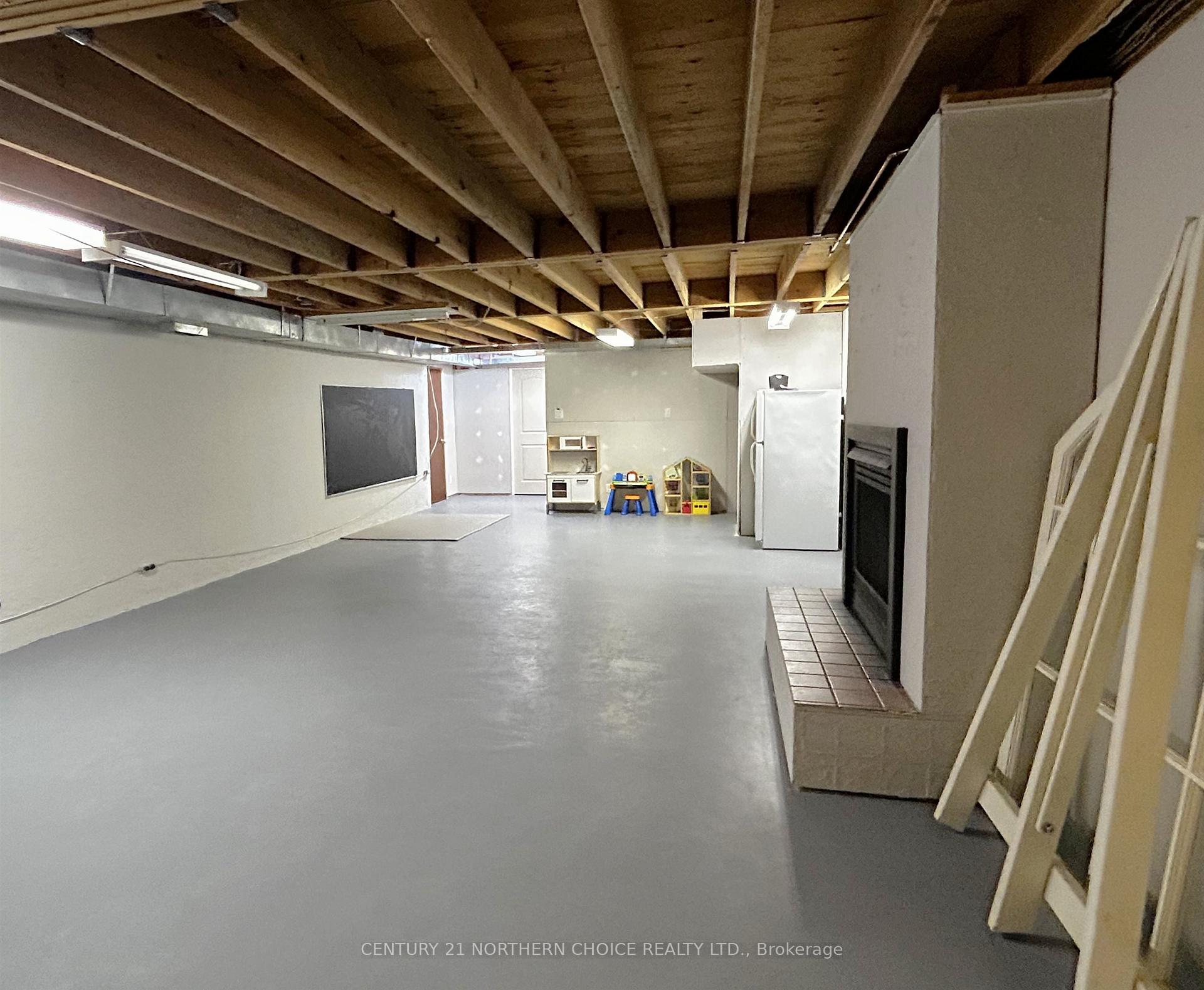 Photo 21 of 502 Flinders Avenue, Fort Frances — HOMEH