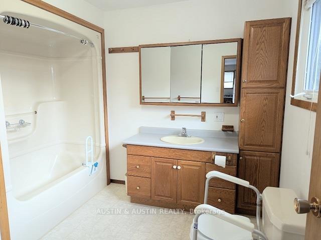 Photo 9 of 864 Sandy Beach Road, Dryden, Barclay — HOMEH