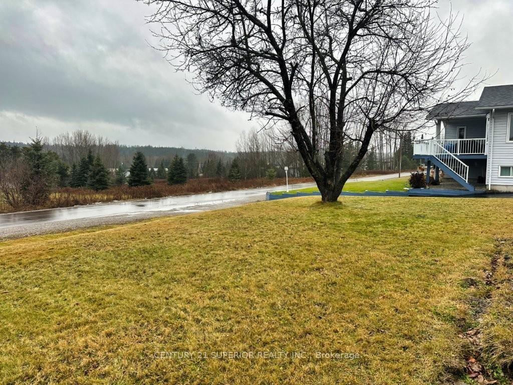 Photo 5 of 183 McKirdy Ave, Nipigon — HOMEH