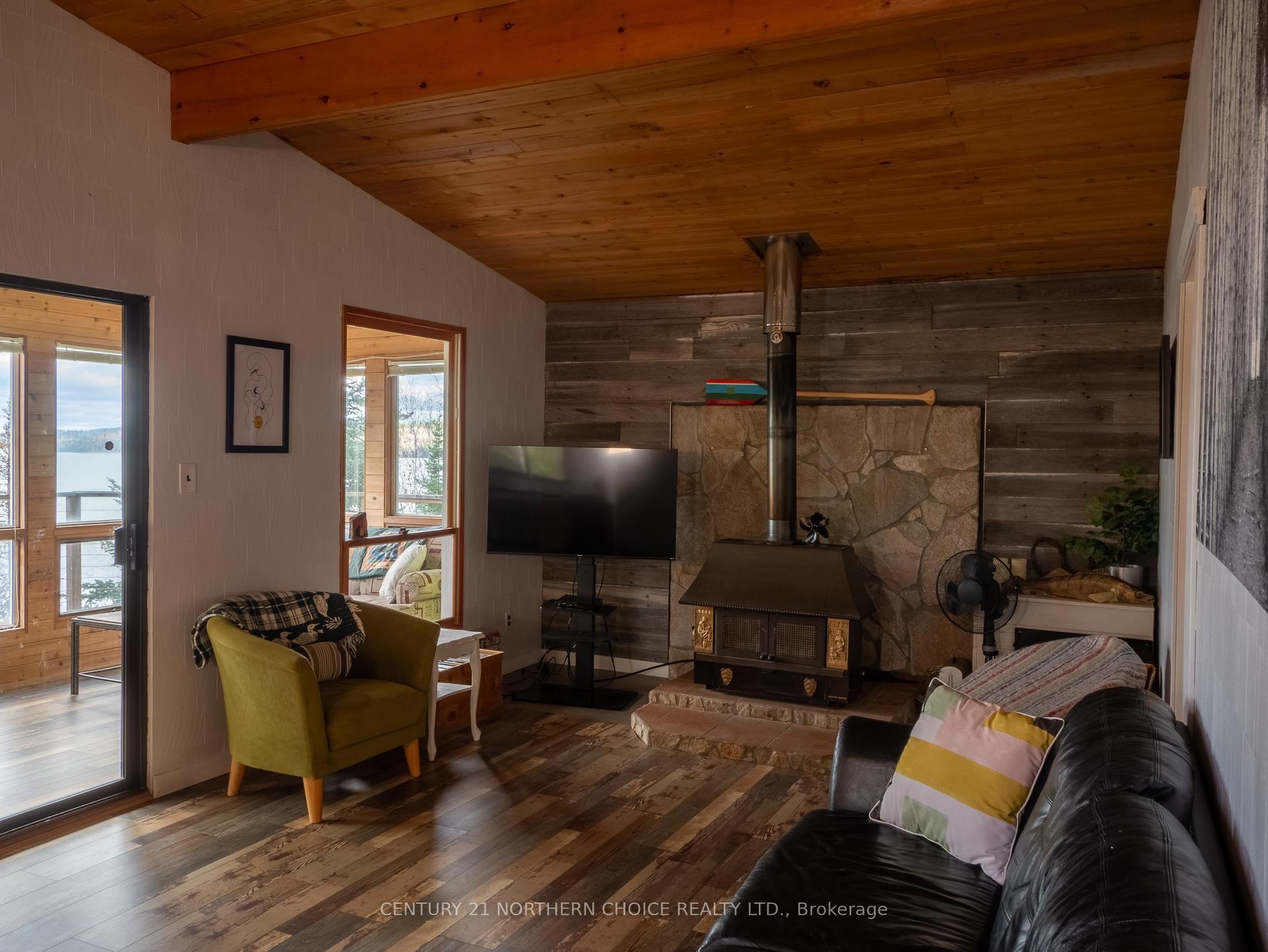 Photo 5 of 67 Coward Road, Kenora Remote Area, West of Kenora — HOMEH