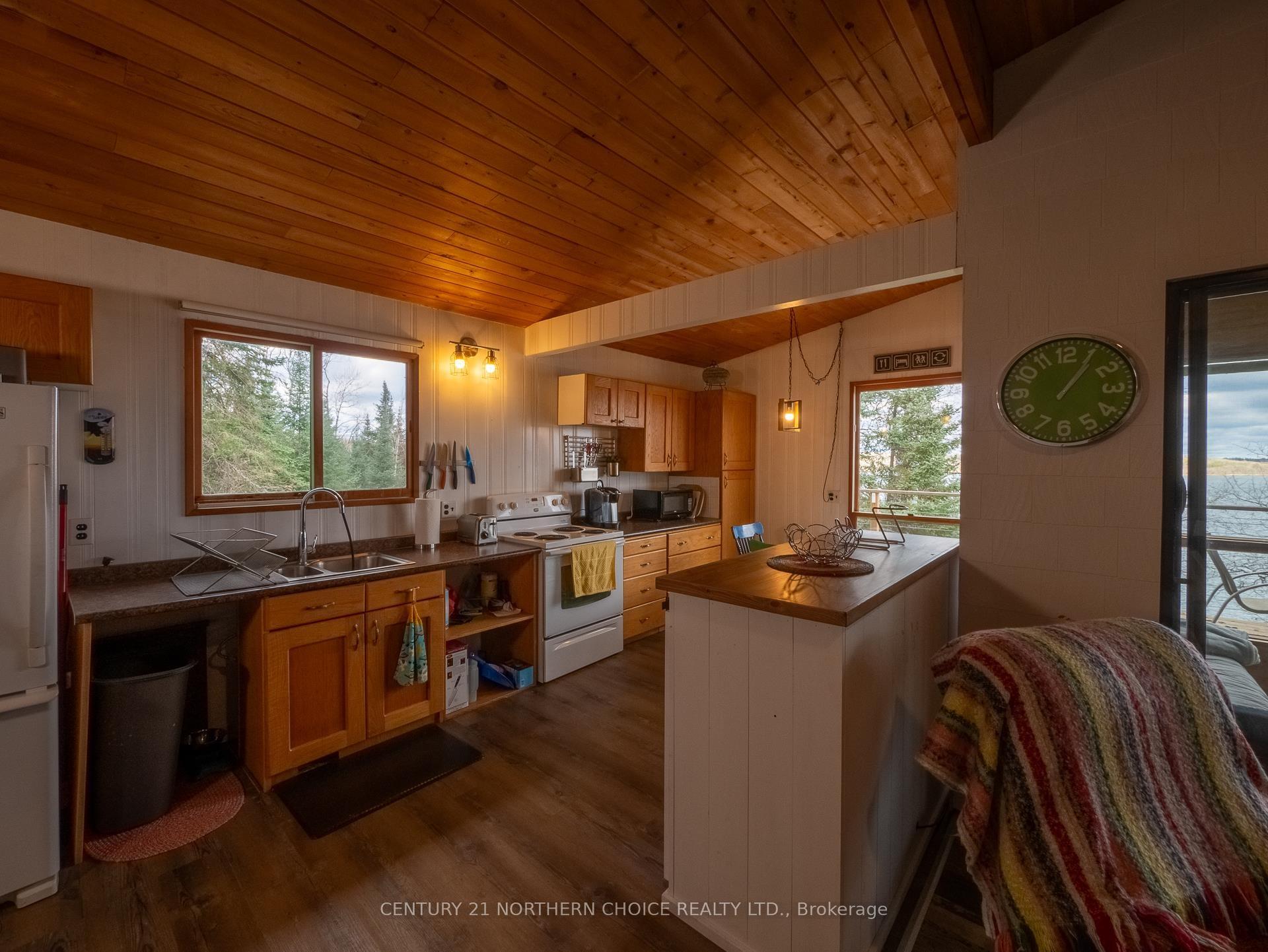 Photo 8 of 67 Coward Road, Kenora Remote Area, West of Kenora — HOMEH