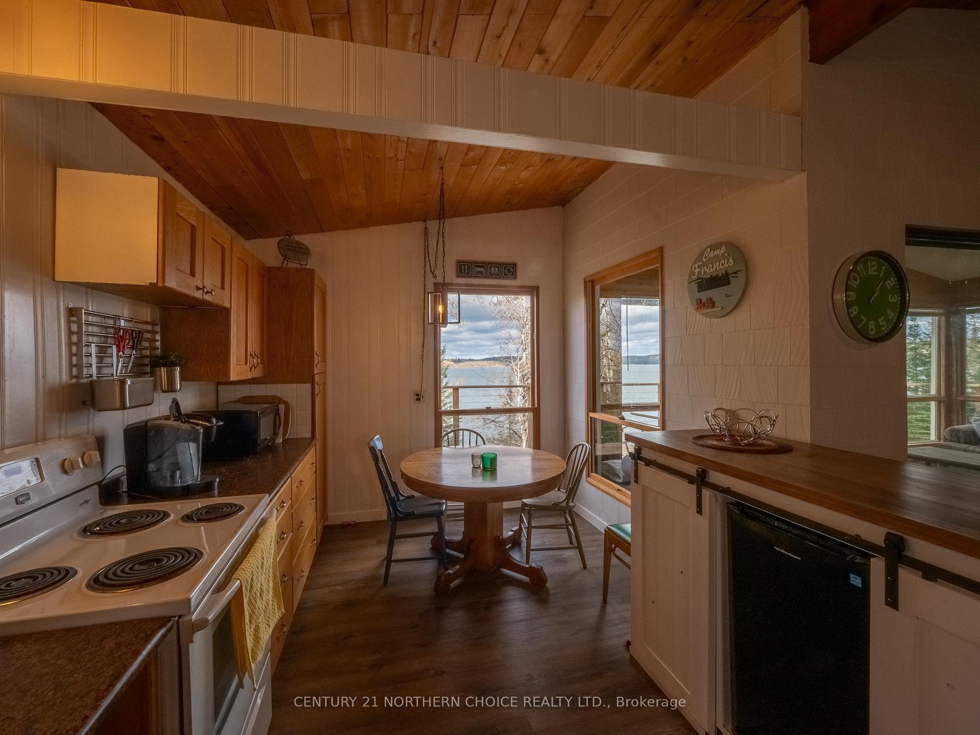 Photo 10 of 67 Coward Road, Kenora Remote Area, West of Kenora — HOMEH