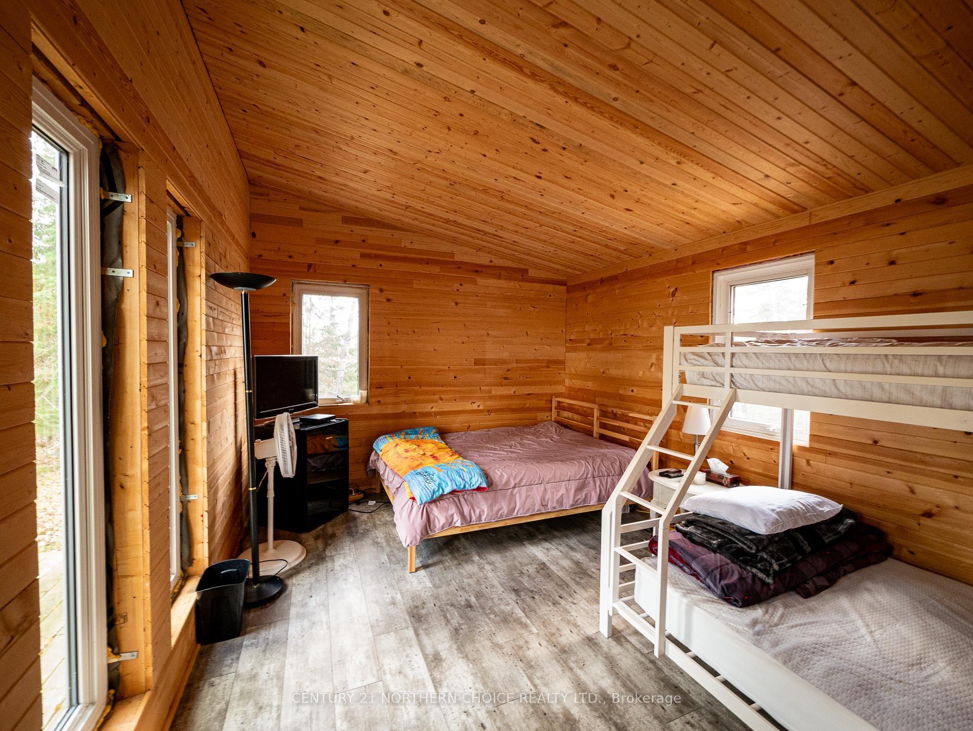 Photo 25 of 67 Coward Road, Kenora Remote Area, West of Kenora — HOMEH