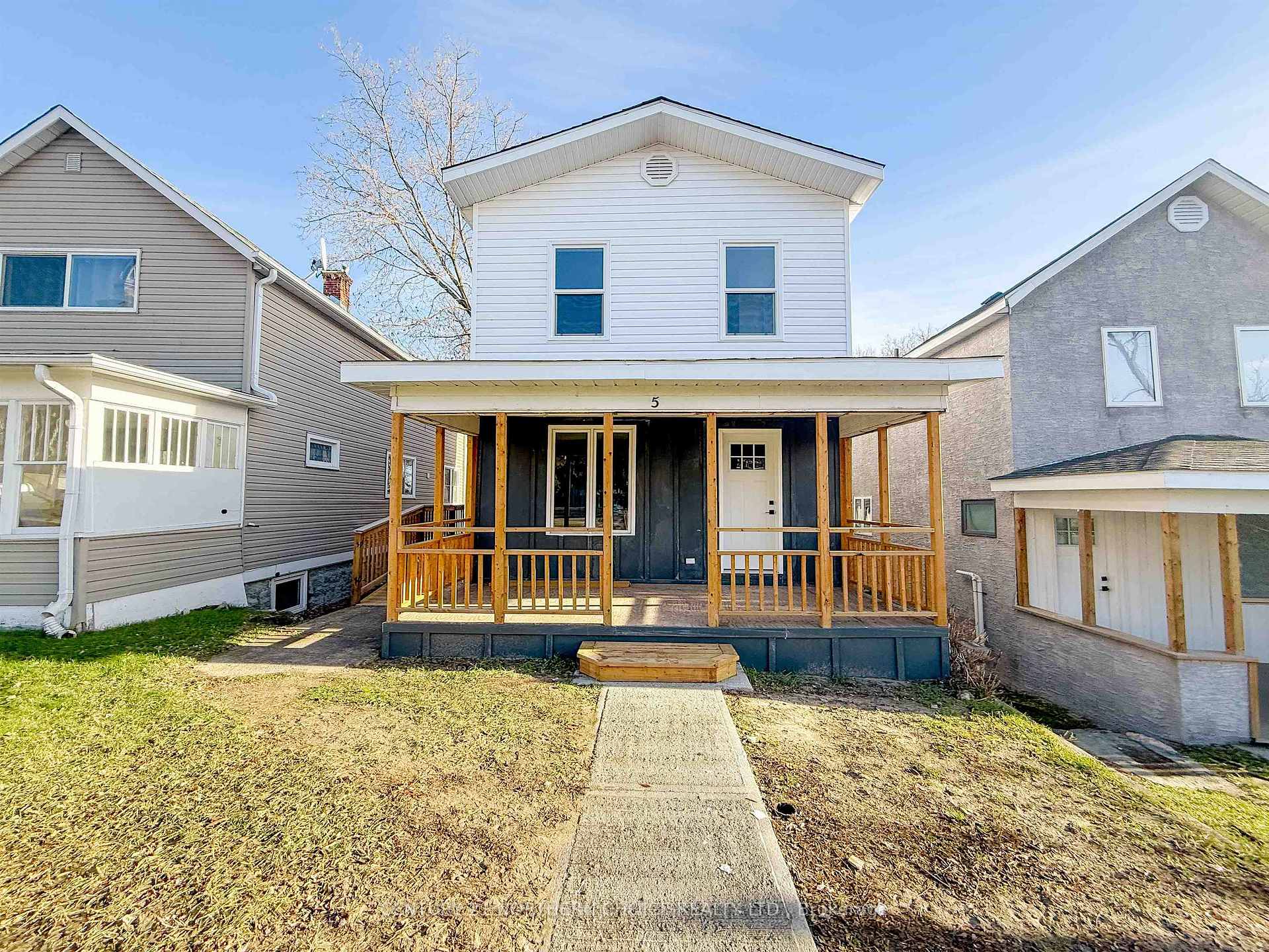 Front of 5 Matheson Street North