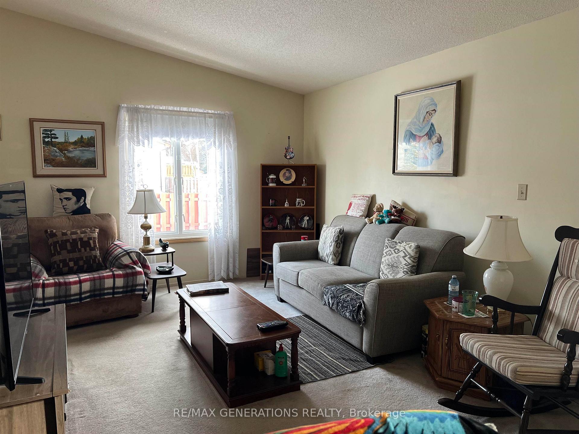 Photo 2 of 32 Hemlo Drive, Marathon — HOMEH