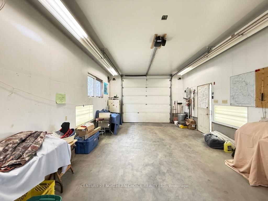 Photo 4 of 63 Peter Street West, Kenora, Norman — HOMEH