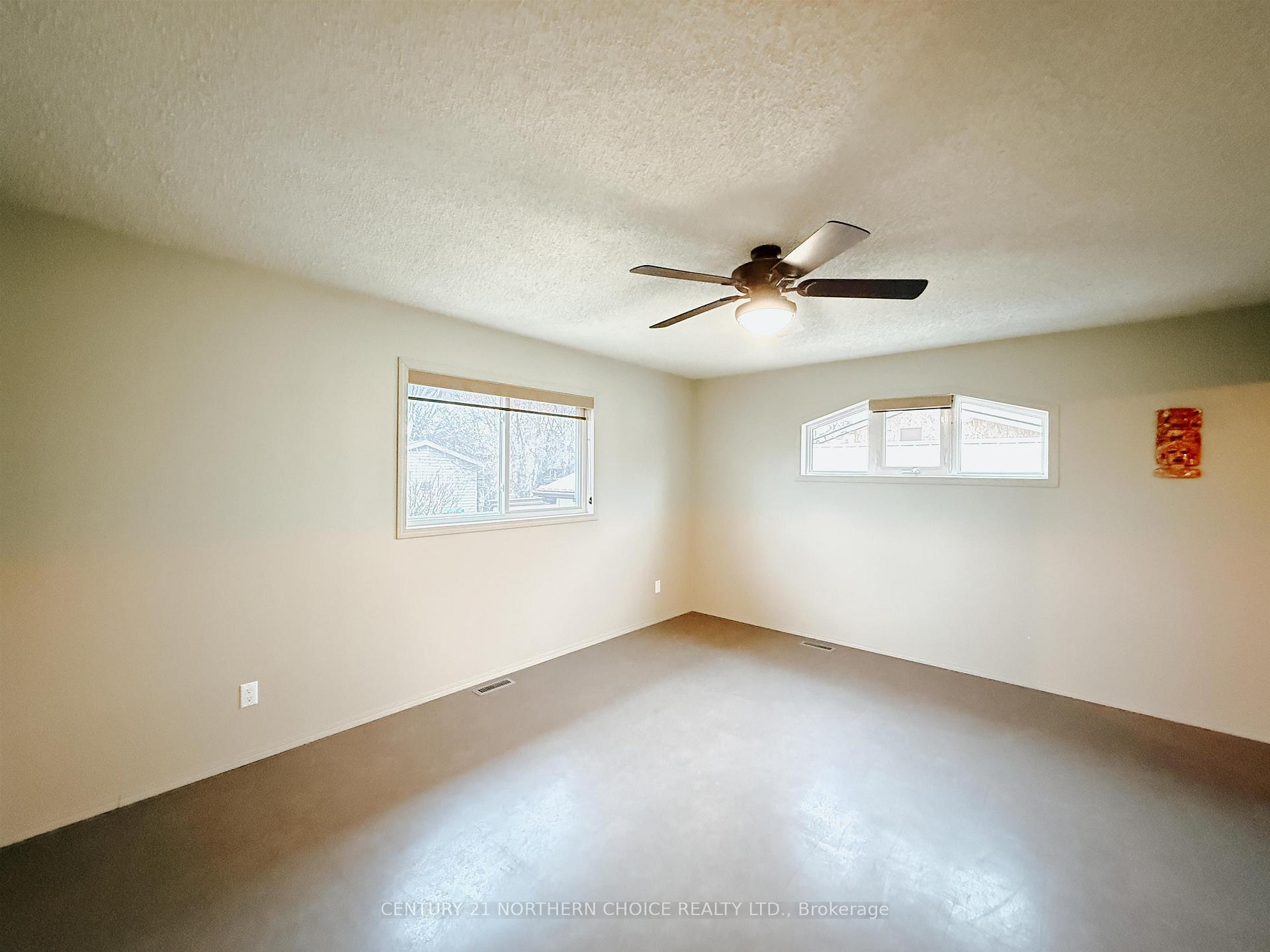 Photo 19 of 63 Peter Street West, Kenora, Norman — HOMEH