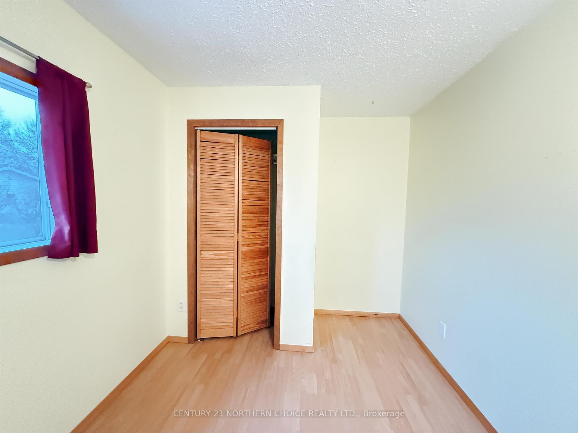 Photo 28 of 63 Peter Street West, Kenora, Norman — HOMEH