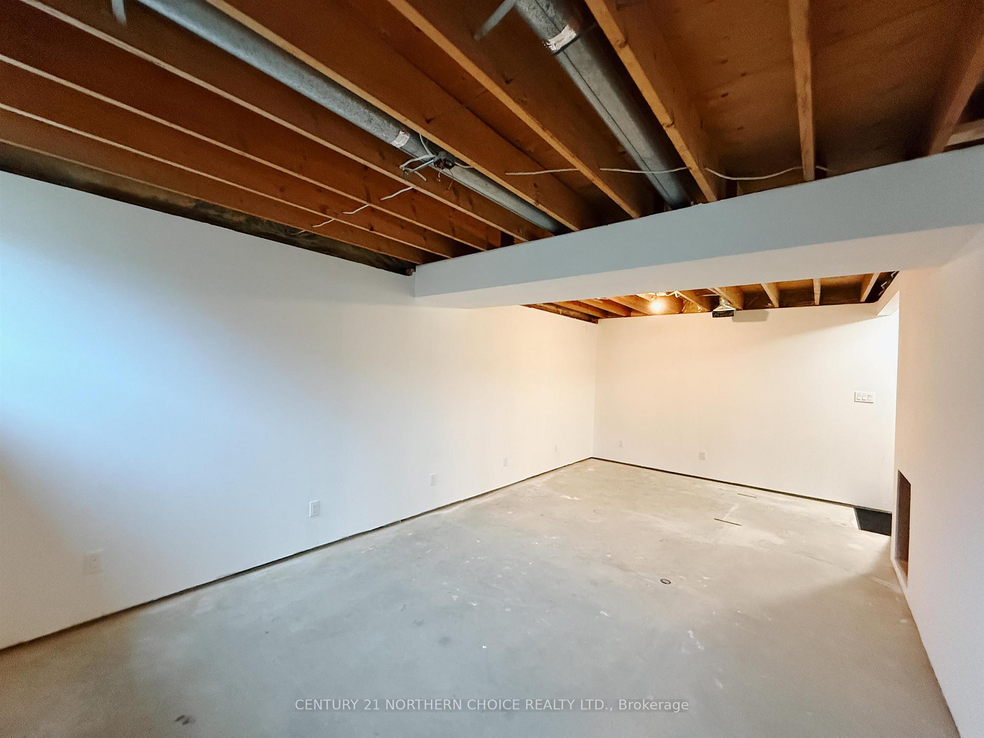 Photo 31 of 63 Peter Street West, Kenora, Norman — HOMEH