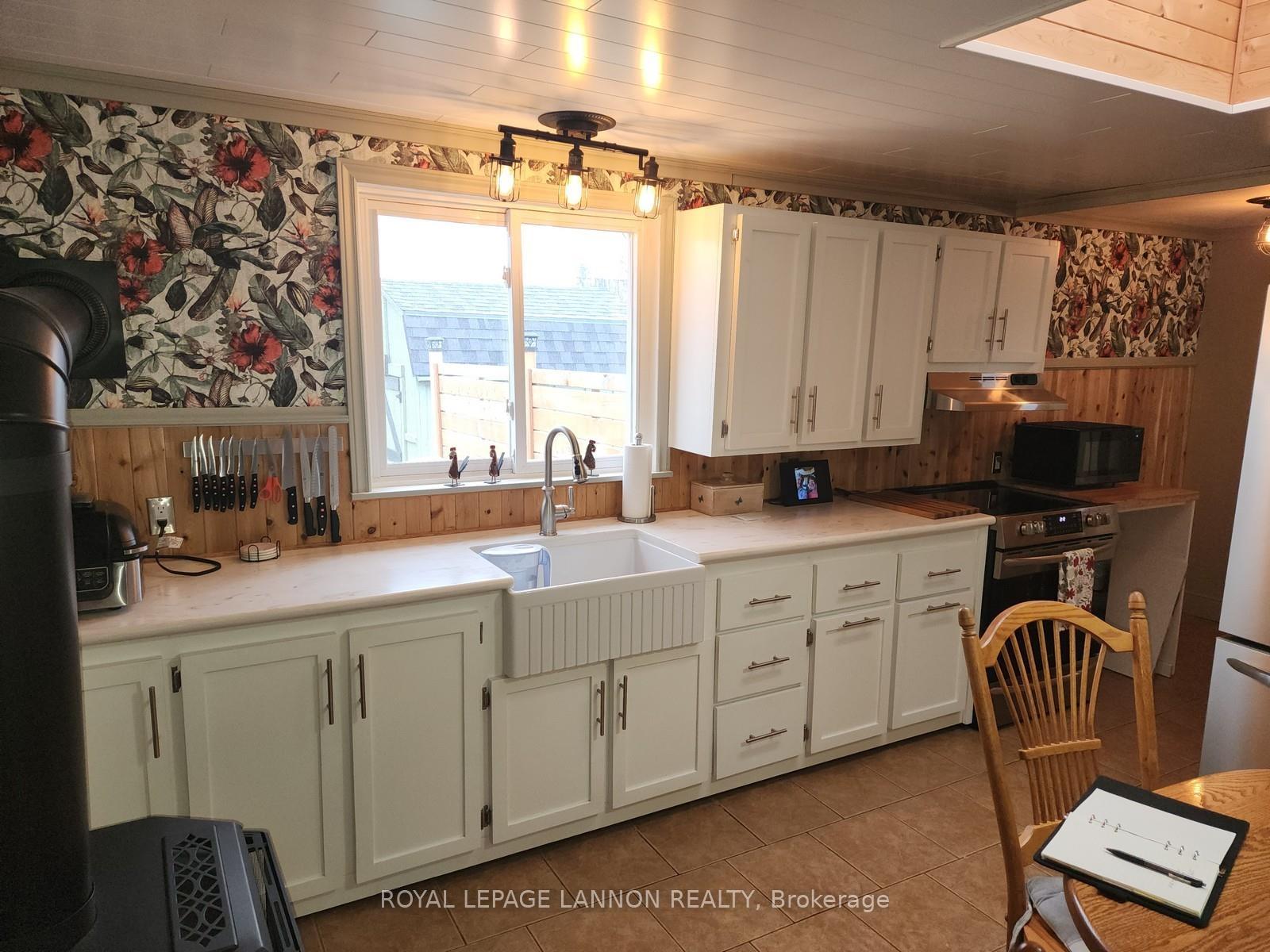 Photo 22 of 306 Ontario Street, Schreiber — HOMEH