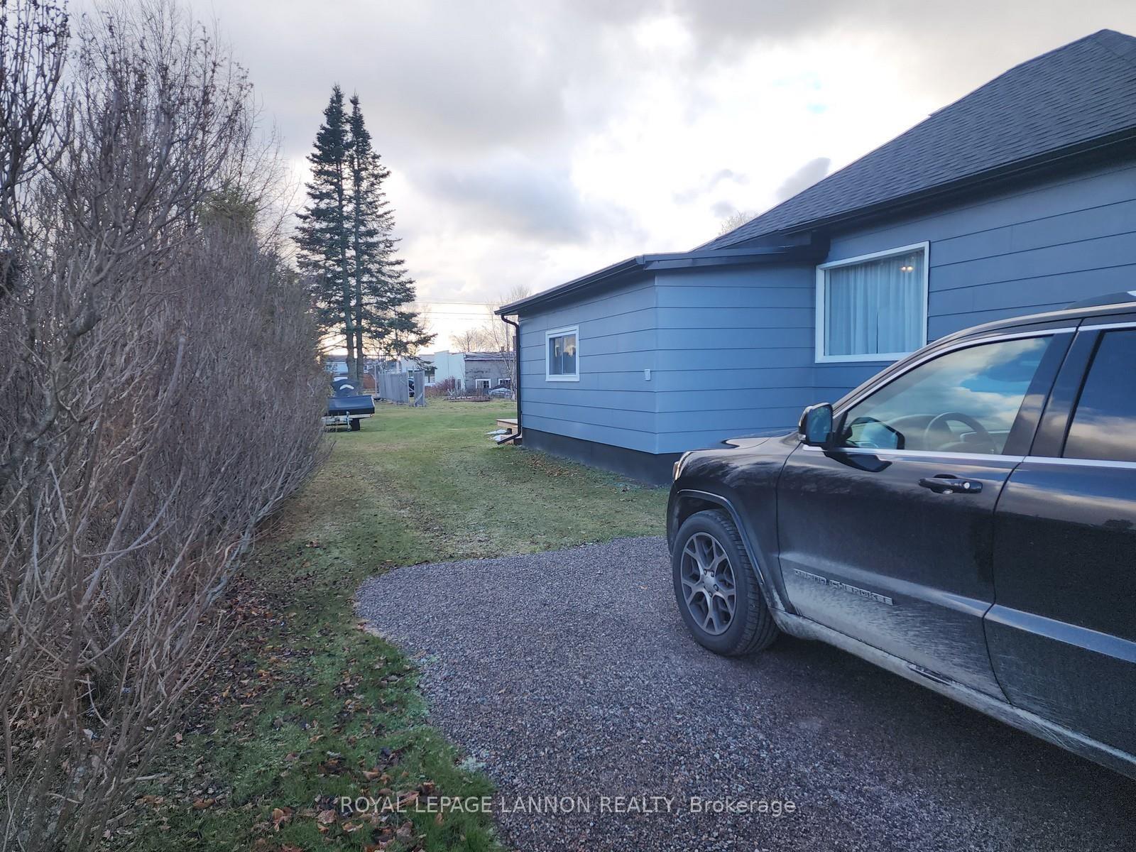 Photo 36 of 306 Ontario Street, Schreiber — HOMEH