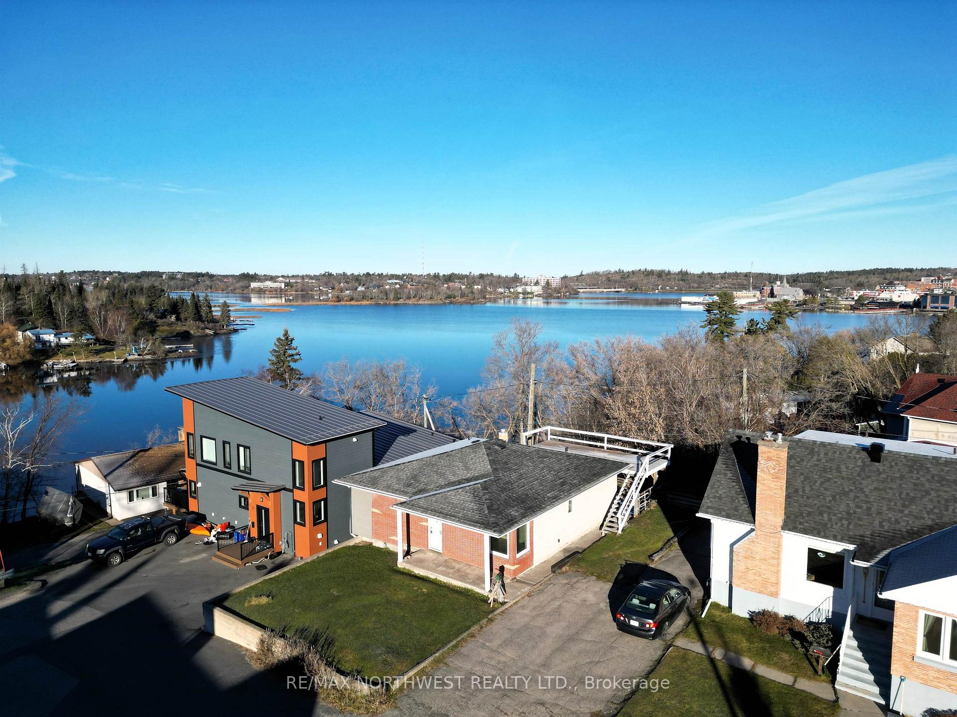 Photo 2 of 4 Machin Drive, Kenora, Lakeside — HOMEH