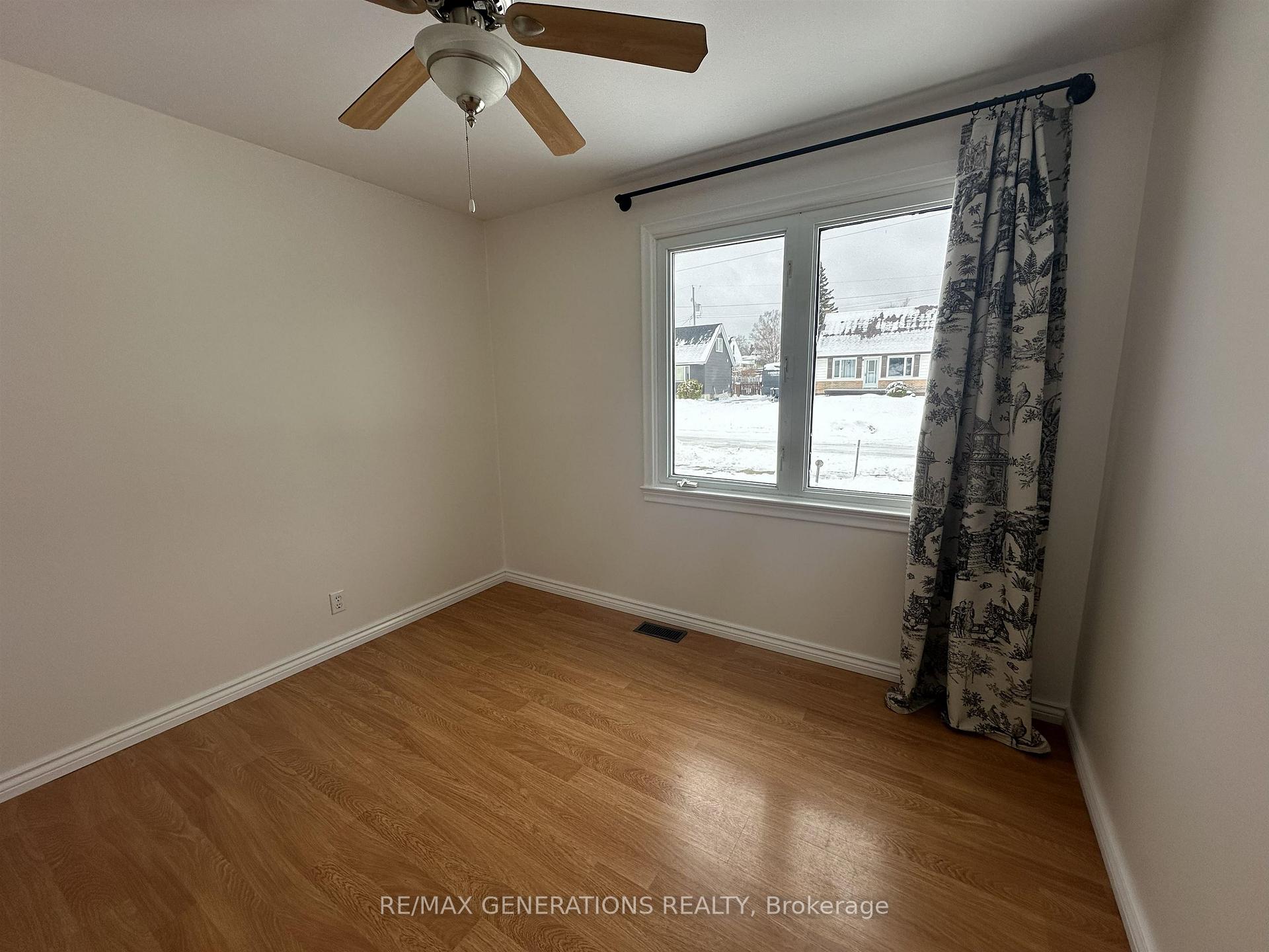 Photo 12 of 9 Shingwauk Drive, Manitouwadge — HOMEH