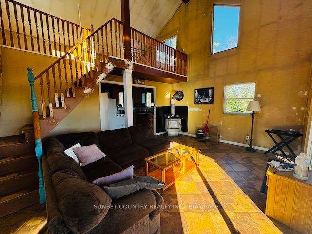 Photo 14 of 14794 17 E, Dryden, Barclay — HOMEH