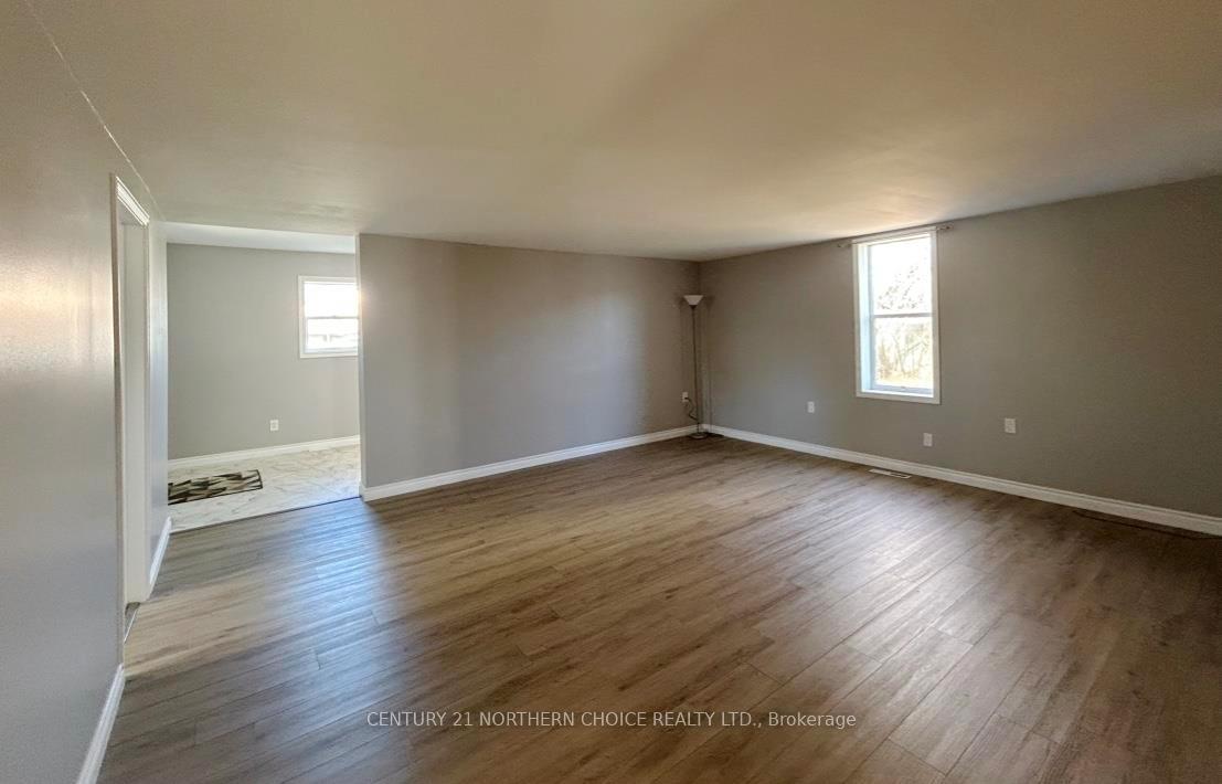 Photo 6 of 1007 Sunset Drive, Fort Frances — HOMEH