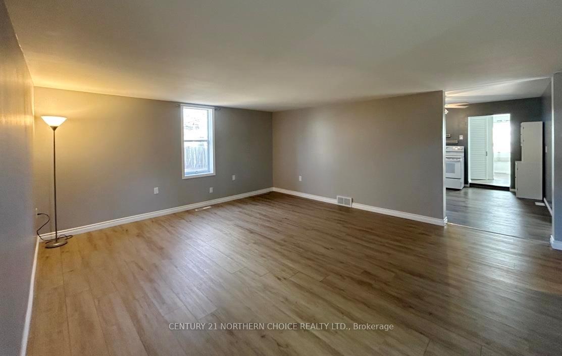 Photo 7 of 1007 Sunset Drive, Fort Frances — HOMEH