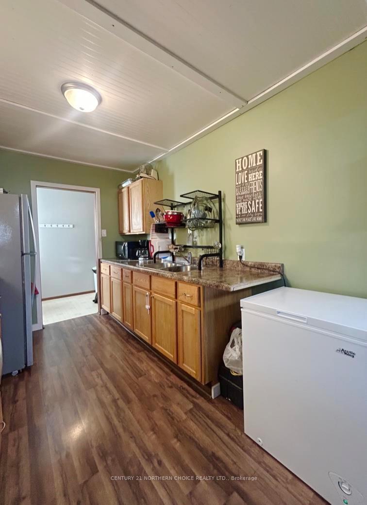 Photo 6 of 917 Phair Avenue, Fort Frances — HOMEH