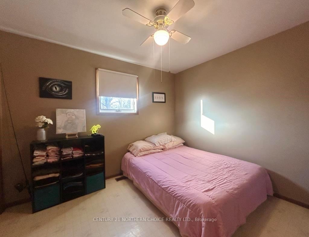 Photo 20 of 917 Phair Avenue, Fort Frances — HOMEH