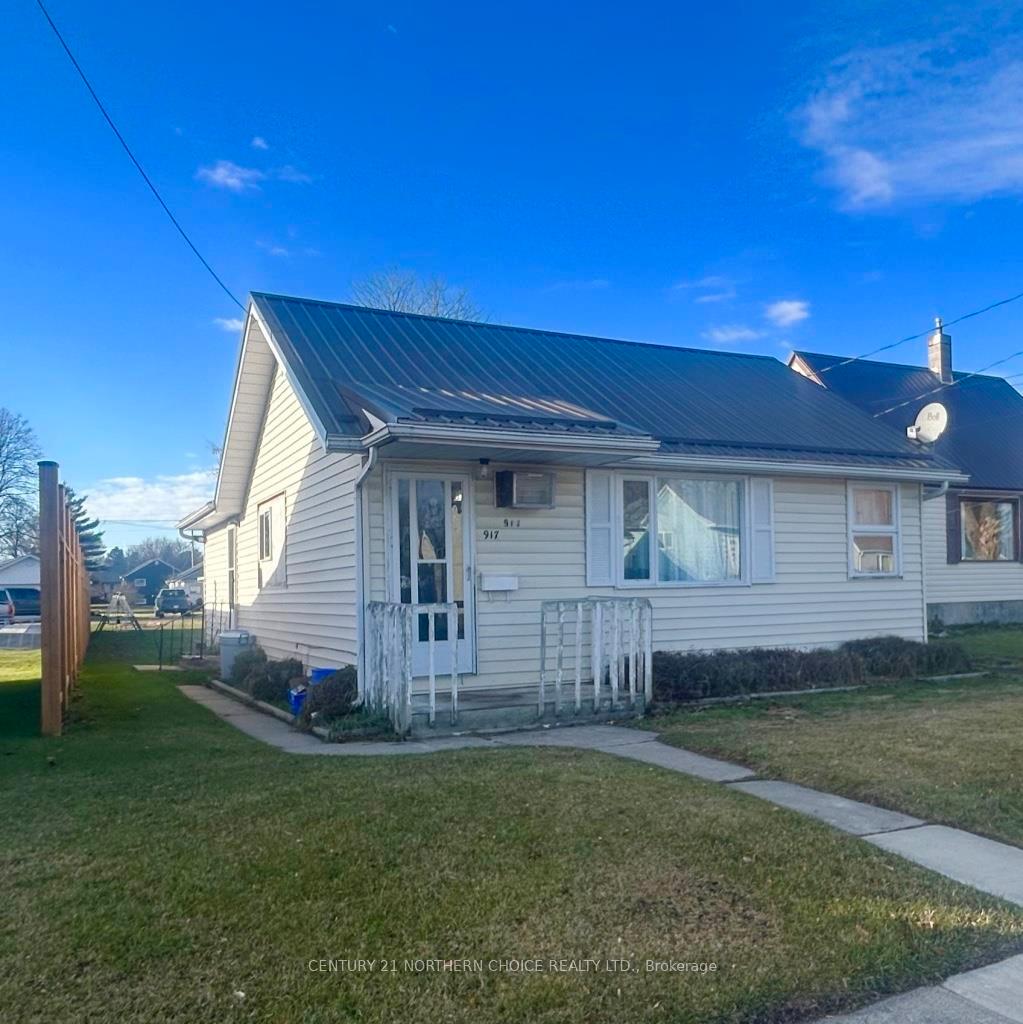Photo 23 of 917 Phair Avenue, Fort Frances — HOMEH