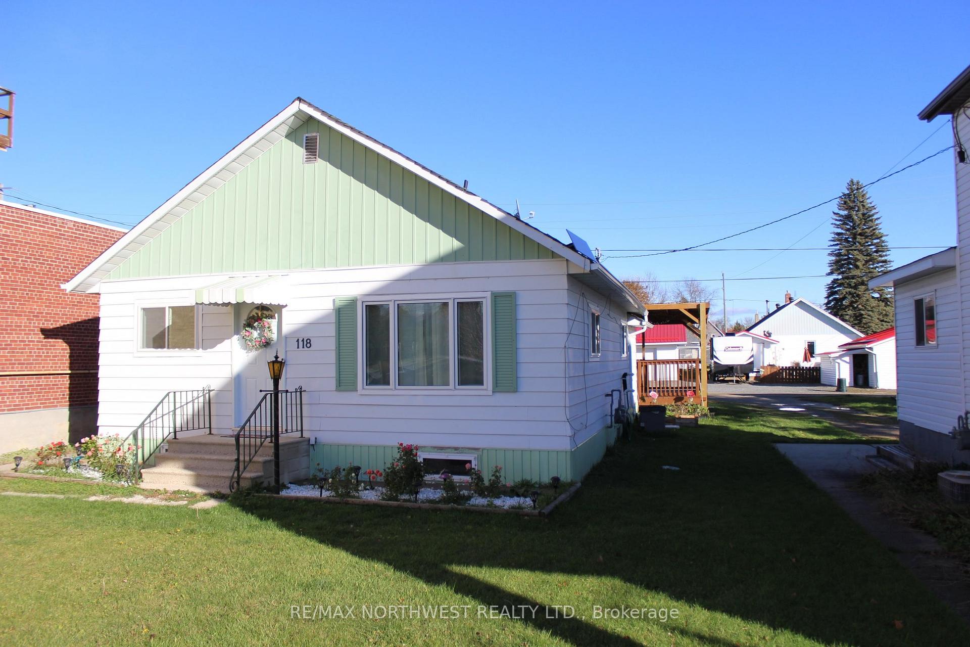 Photo 2 of 118 Fourth St, Rainy River — HOMEH