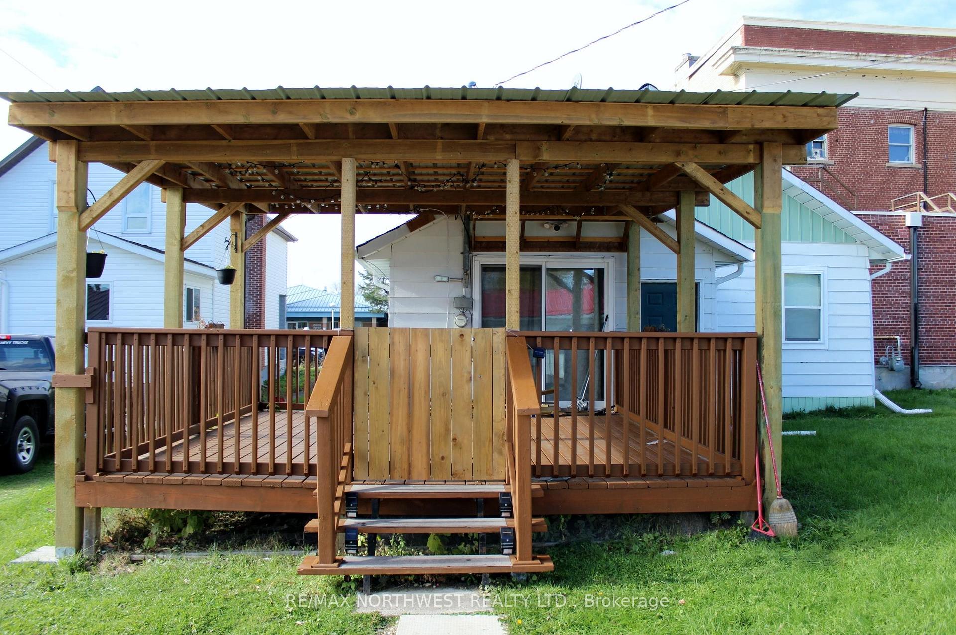 Photo 5 of 118 Fourth St, Rainy River — HOMEH