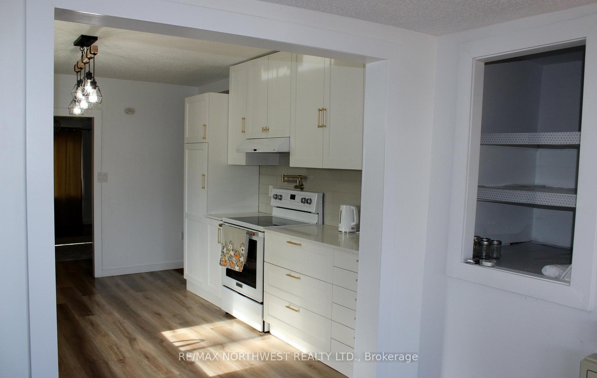 Photo 15 of 118 Fourth St, Rainy River — HOMEH