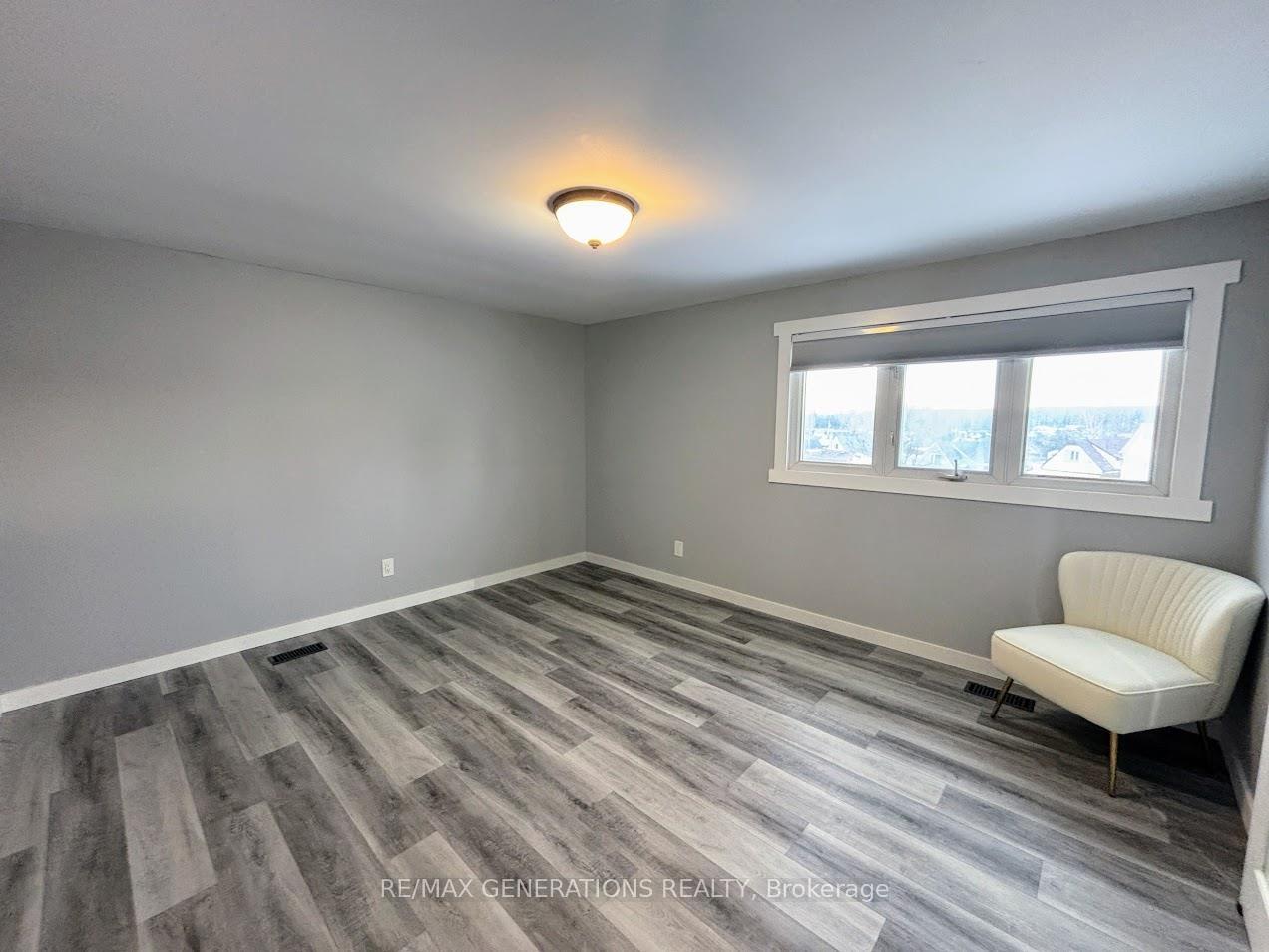 Photo 13 of 32 Mona Drive, Manitouwadge — HOMEH