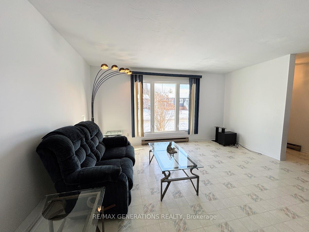 Photo 6 of 12 Wendego Street, Manitouwadge — HOMEH