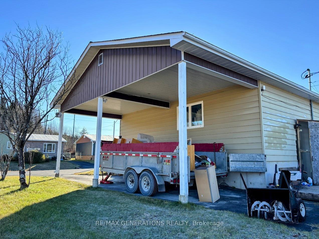 Photo 33 of 12 Wendego Street, Manitouwadge — HOMEH